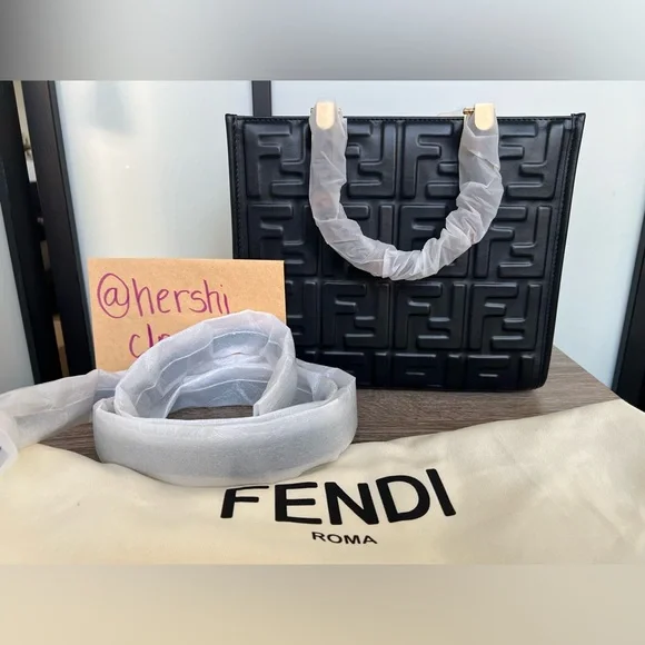 NEW Authentic Fendi Vitello Small Zucca Sunshine Tote Leather Black - Picture 2 of 13